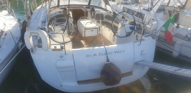 Sun Odyssey 519 - 4 + 1 cab. In A Silent Way
